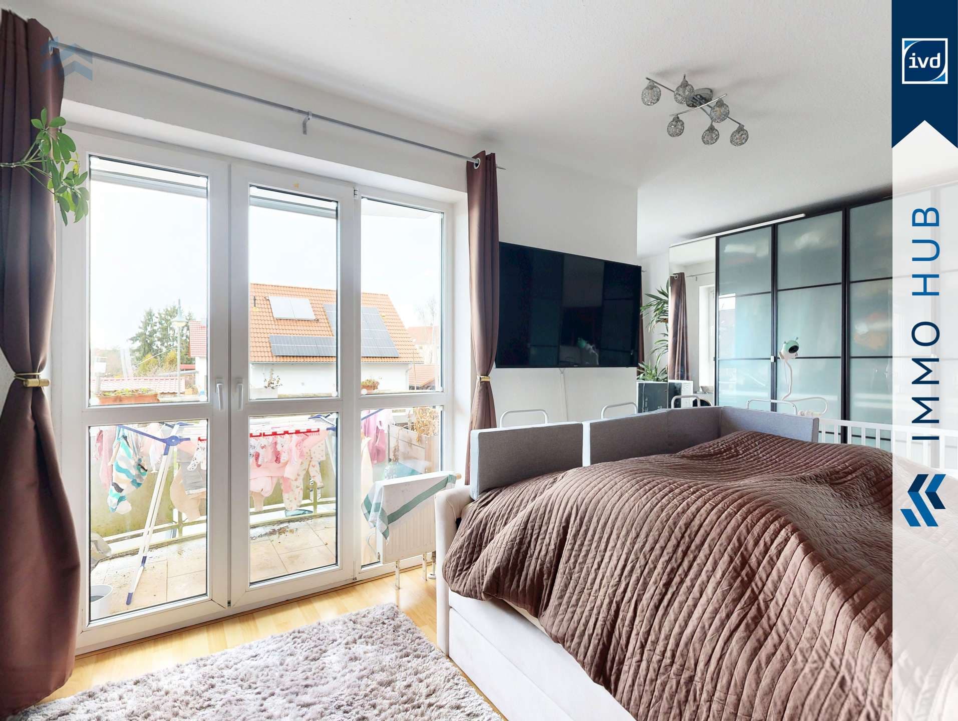 Schlafzimmer mit Balkon