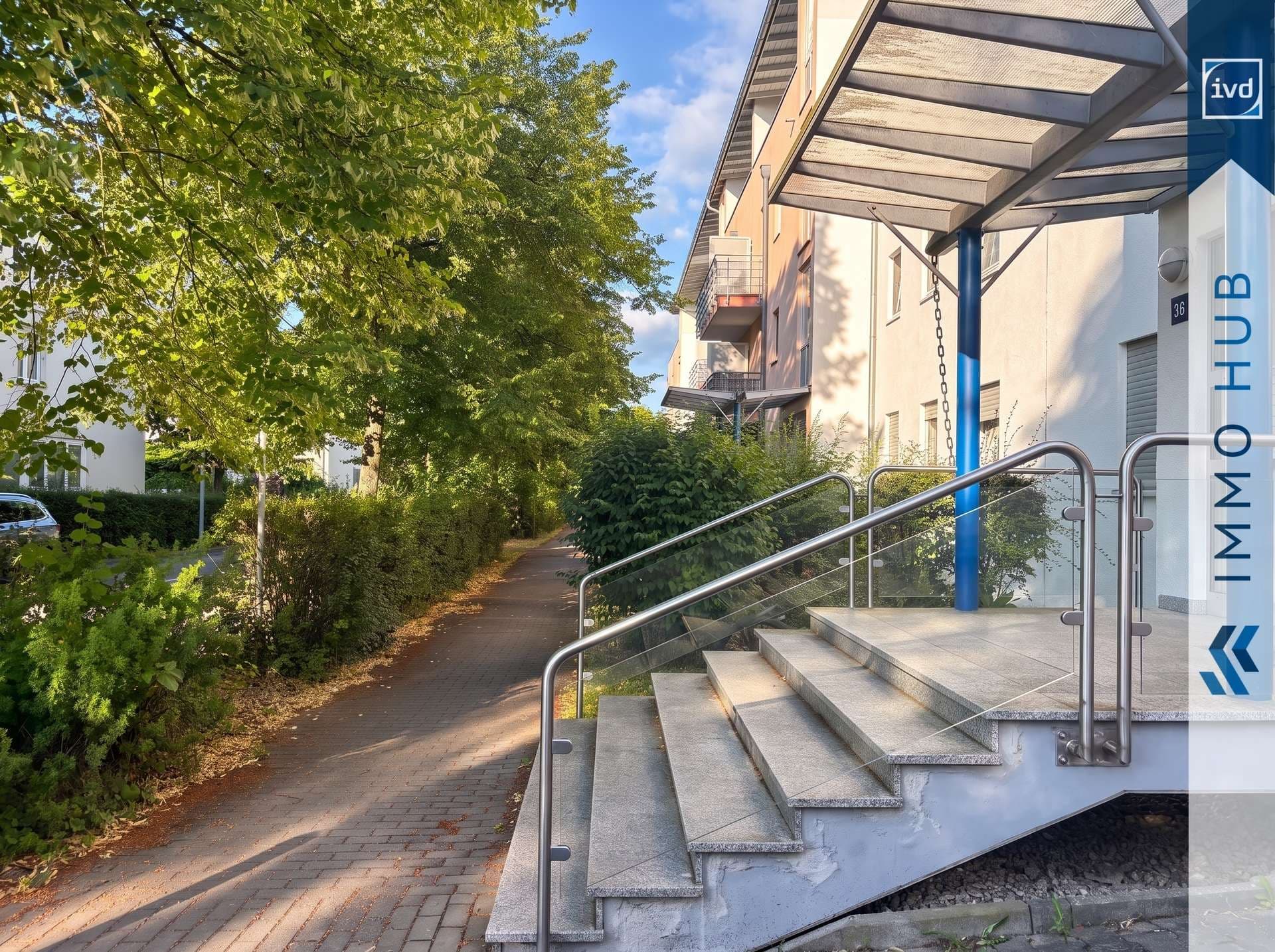 Fußweg vor dem Haus