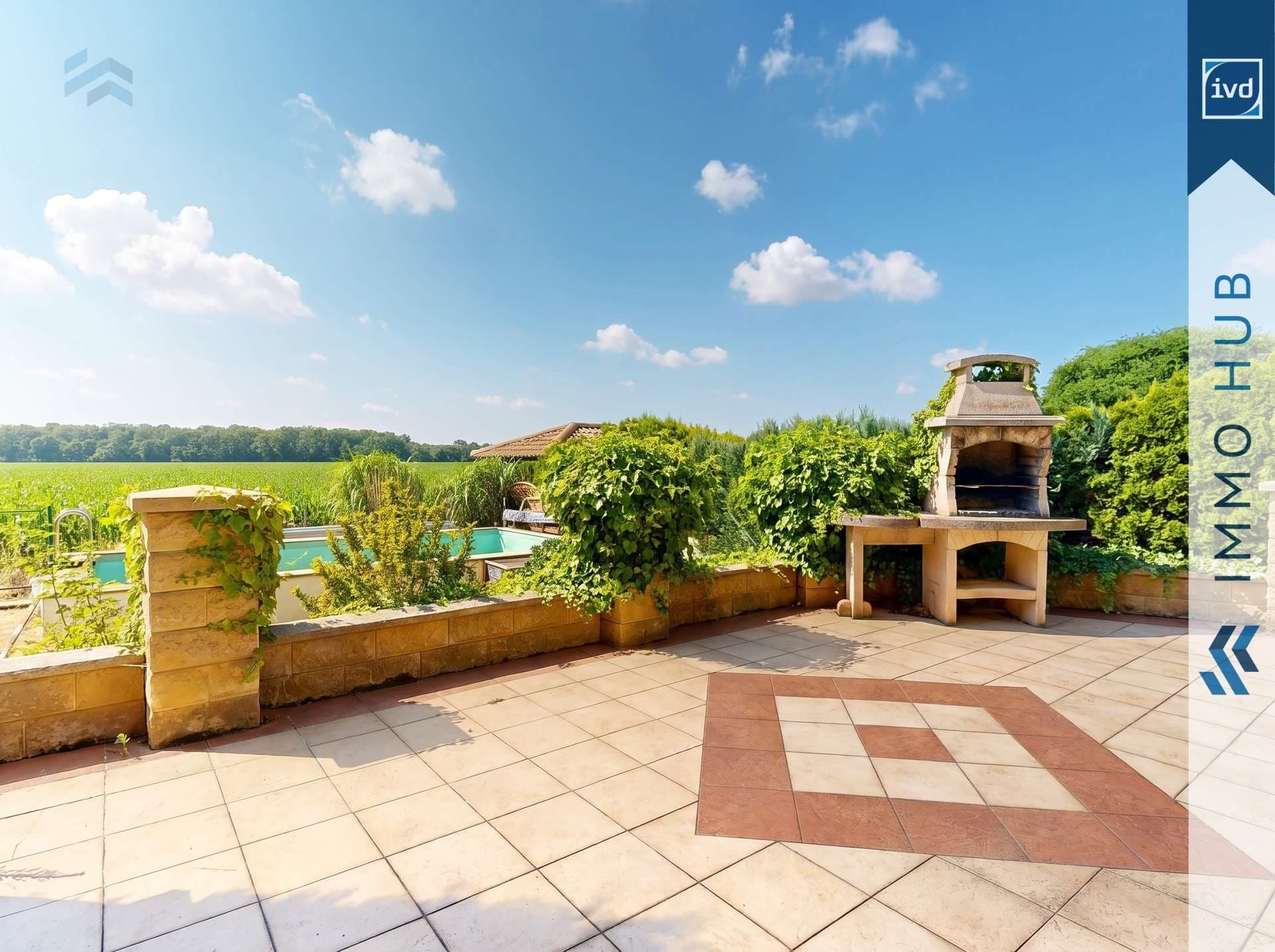 Großzügiges Zweifamilienhaus mit Einliegerwohnung, Pool und unverbaubarem Naturblick – Bild 11